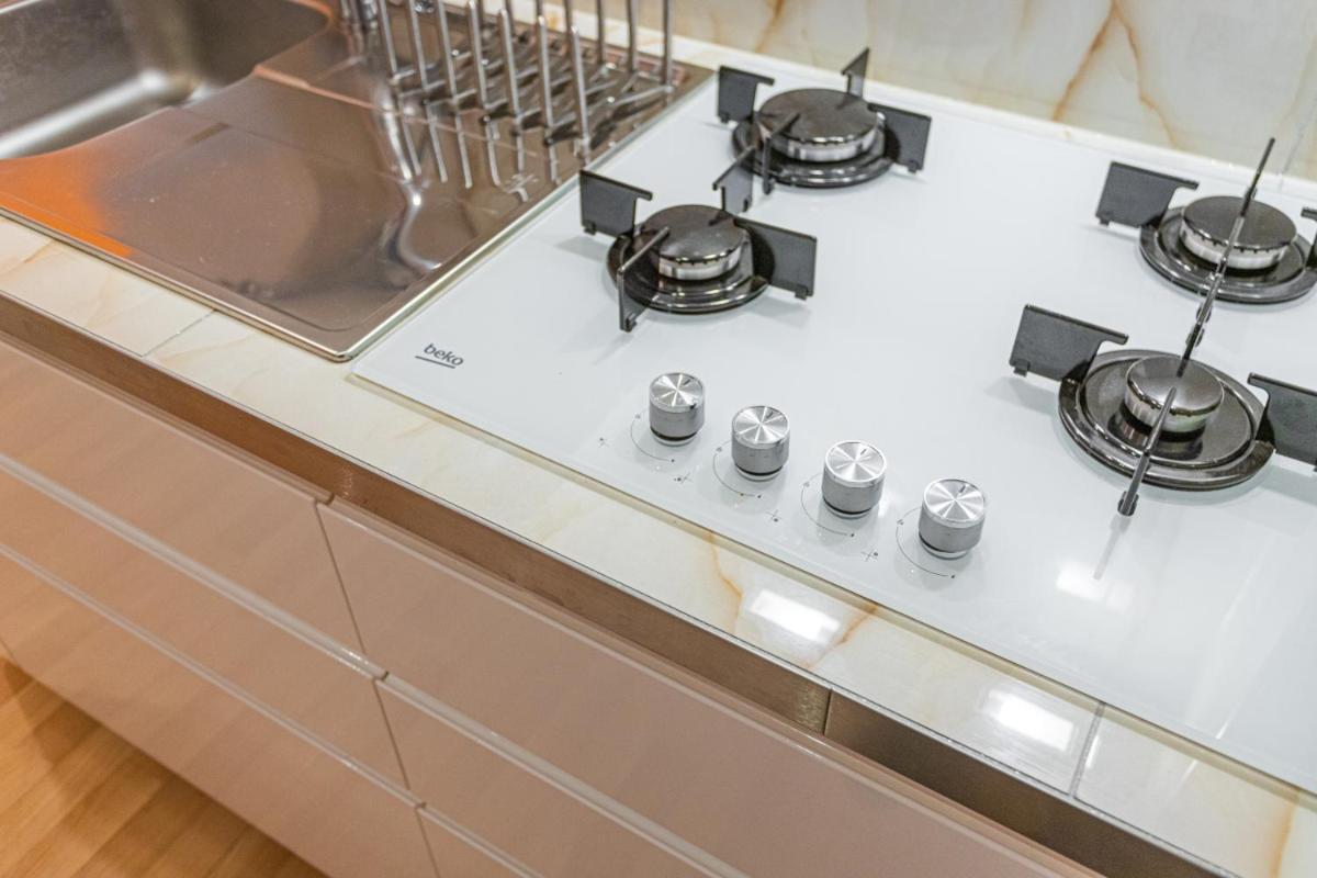 Jet Hottub - Washer&dryer - 12min Center - 160mbs Wifi Apartamento Praga